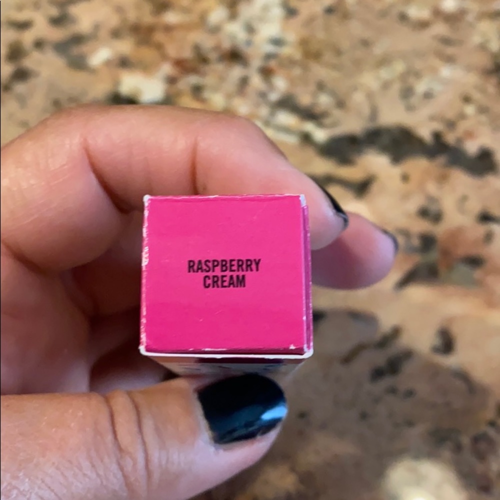 Mac Oh, Sweetie Lipcolour “Raspberry cream " NIB - Picture 2 of 3
